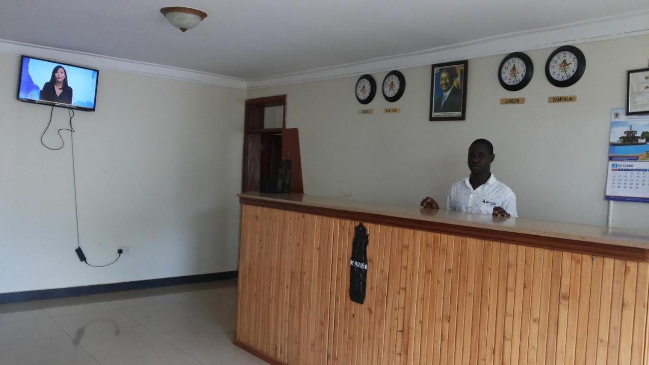 Westcliff Hotel Lira Eksteriør billede