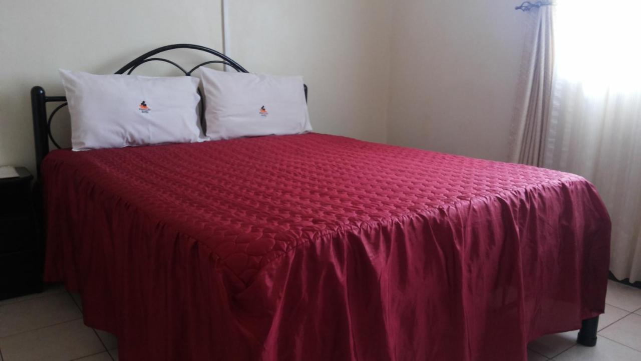 Westcliff Hotel Lira Eksteriør billede