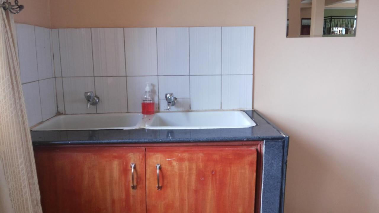 Westcliff Hotel Lira Eksteriør billede